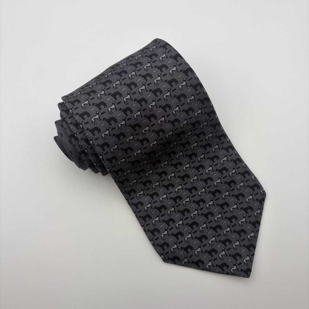Tommy Hilfiger Tie Grey Dog Pattern 100% Silk 3.75" x 58" Made in USA